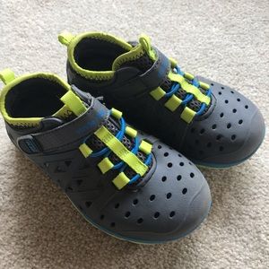 Stride rite Phibian size 9
